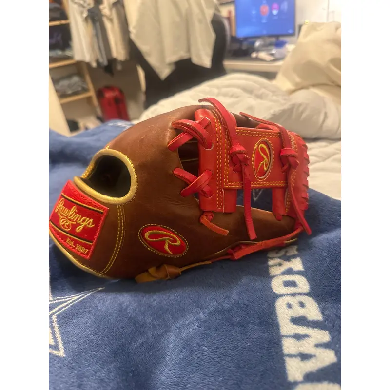 2022 Rawlings Heart of the Hide RH Infield Baseball Glove 11.5" (Used)