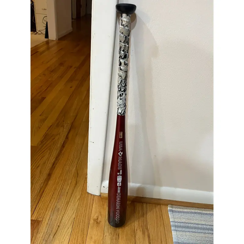 2025 DeMarini Voodoo One Alloy USSSA Certified Bat (-10) 18 oz 28" (New)