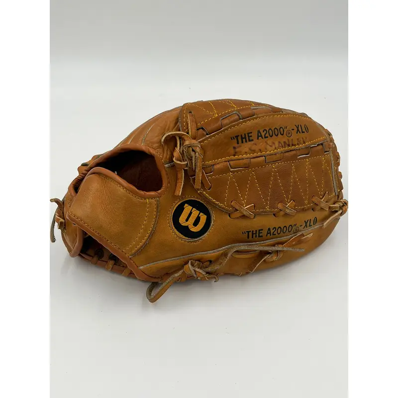 Wilson A2000 XLO 12.5 Pitchers Outfield Baseball Glove