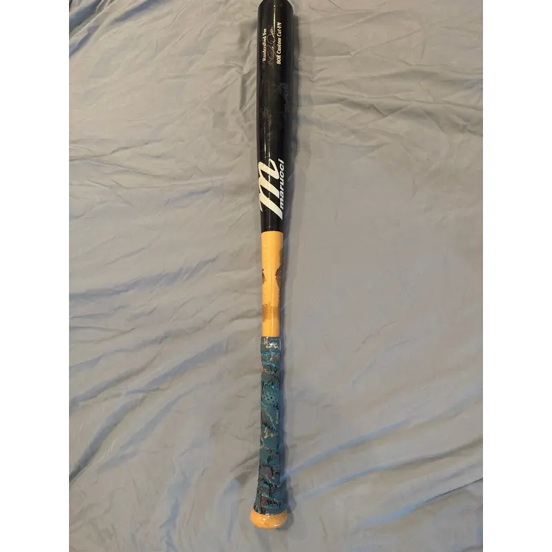 Marucci wooden bat -5 30