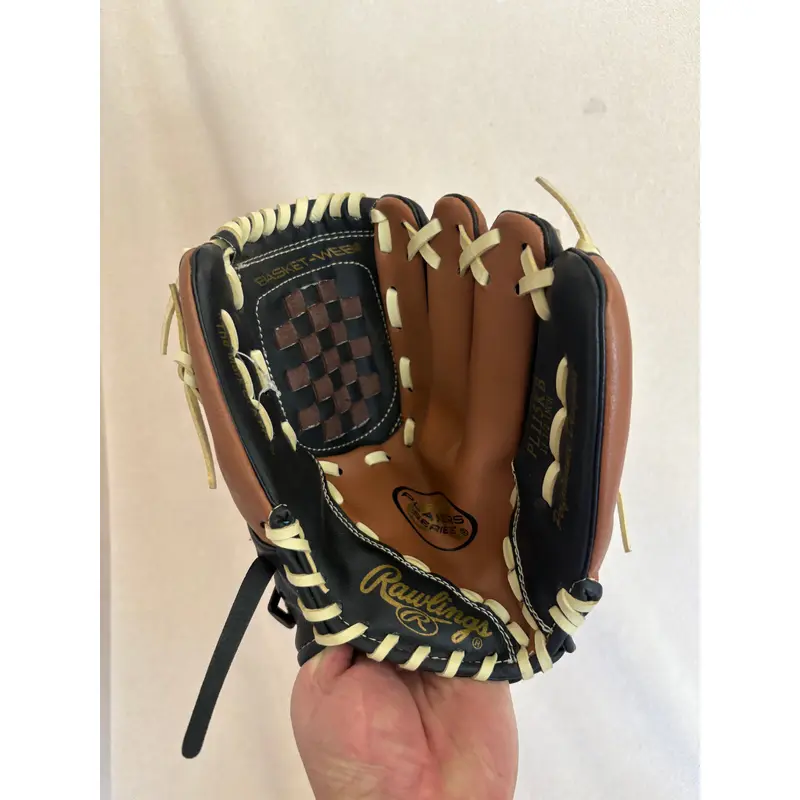 RH Rawlings Players Series Baseball Glove 11.5" (Used)