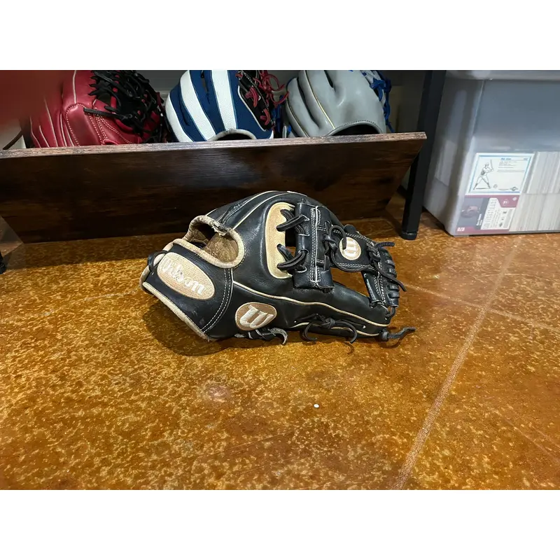 Wilson A2000 1786 Infield Baseball Glove 11.5" (Used)