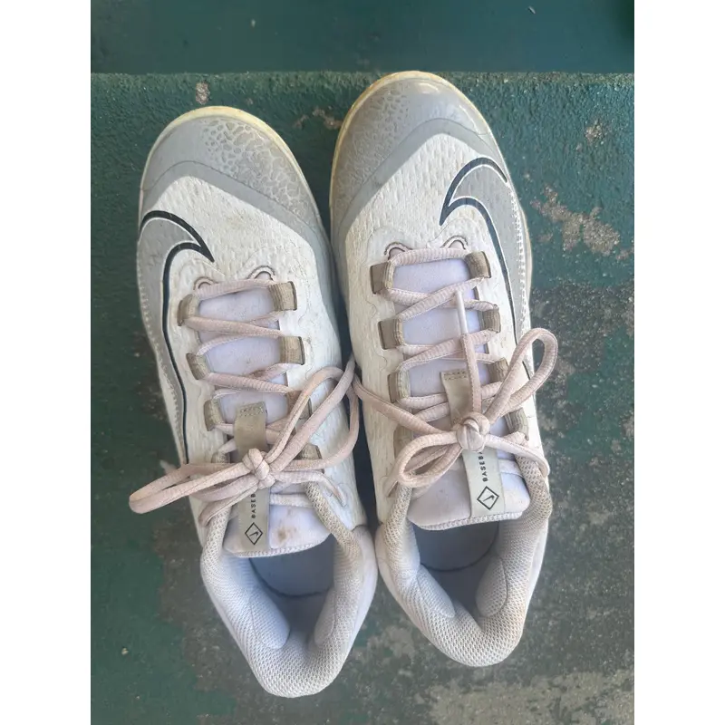 White Men's Size M 8.0 (W 9.0) Nike React Molded Cleats (Used)