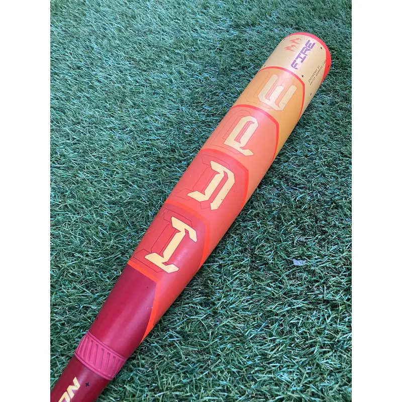 Easton Hype Fire (2 3/4") USSSA Bat (-10) 2025