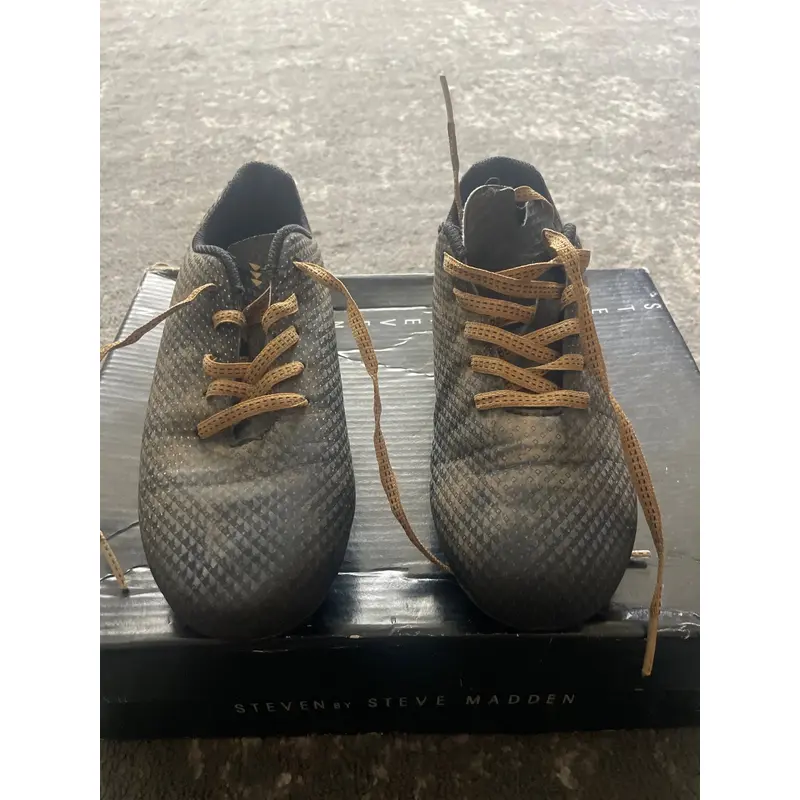 Black Men's Youth 2Y (Youth) DSG Molded Cleats Cleats (Used)