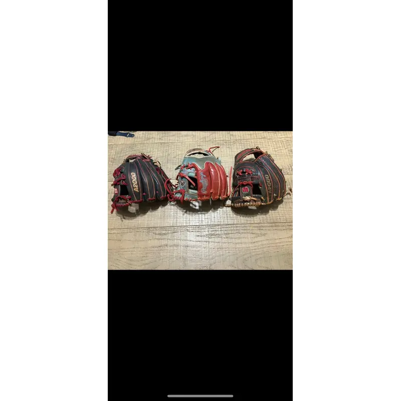 SELL OR TRADE! Wilson RH Infield Baseball Glove 11.5" (Used)