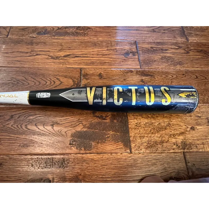 Victus USSSA Certified Bat (-8) 22 oz 30" (Used)