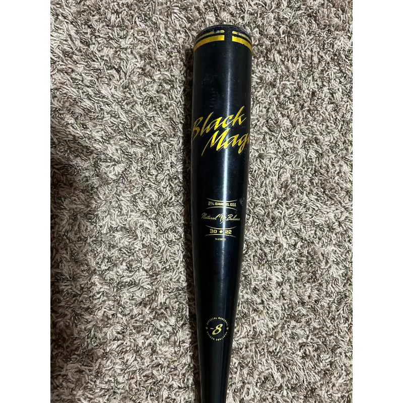 2023 Easton Black Magic Alloy USSSA Certified Bat (-8)  22 oz 30" (Used)