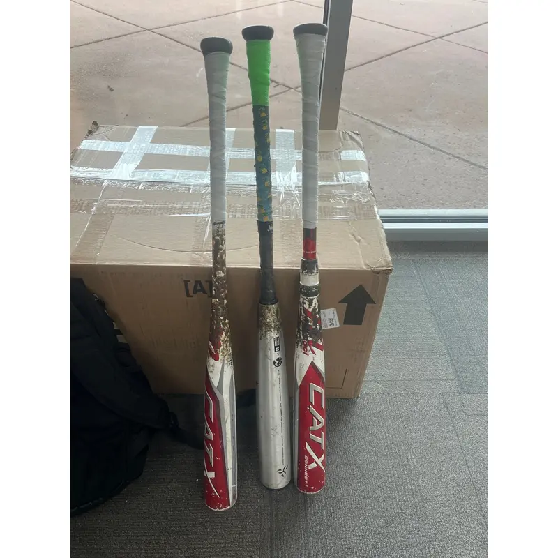 Marucci USSSA Certified Bat (-3) 30 oz 33" (Used)