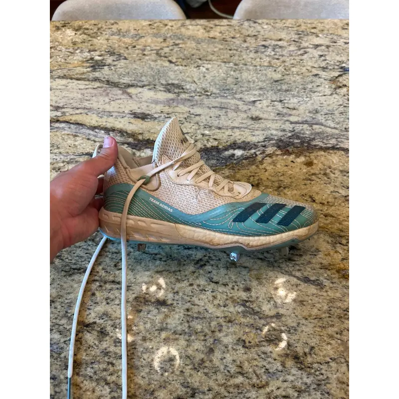 Men's Size M 10.5 (W 11.5) Adult Adidas (Used)