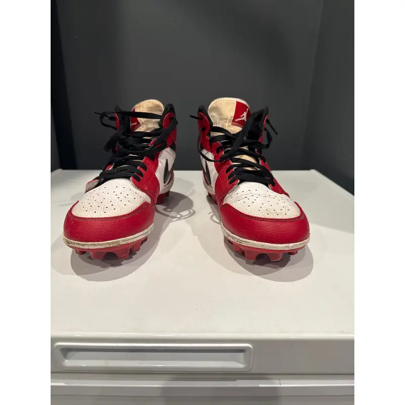 Red Men's Size M 9.0 (W 10.0) Adult Nike High Top Air Jordan Molded Cleats (Used)