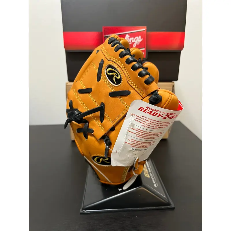 Rawlings Right Hand Throw Infield Heart of the Hide Baseball Glove 11.75" (New)