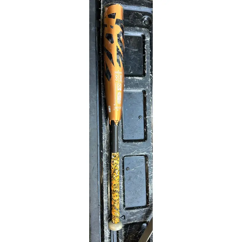 DeMarini Zoa Composite Bat (-10) 18 oz 28" (Used)