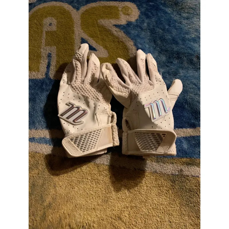 Used Small Marucci Crest Batting Gloves