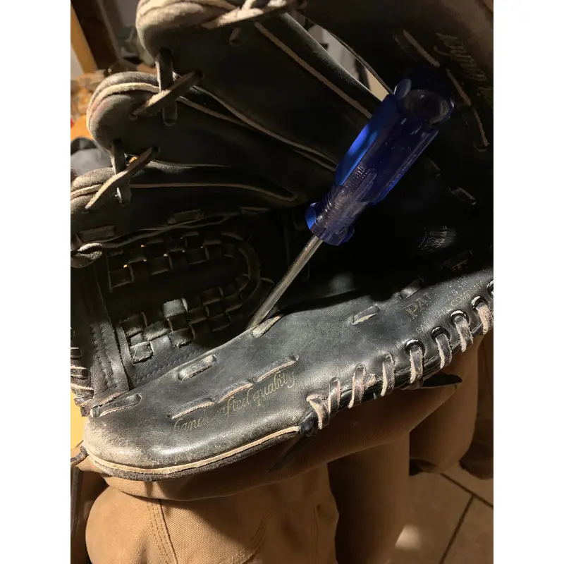 Used Spalding SC18-B Baseball Glove
