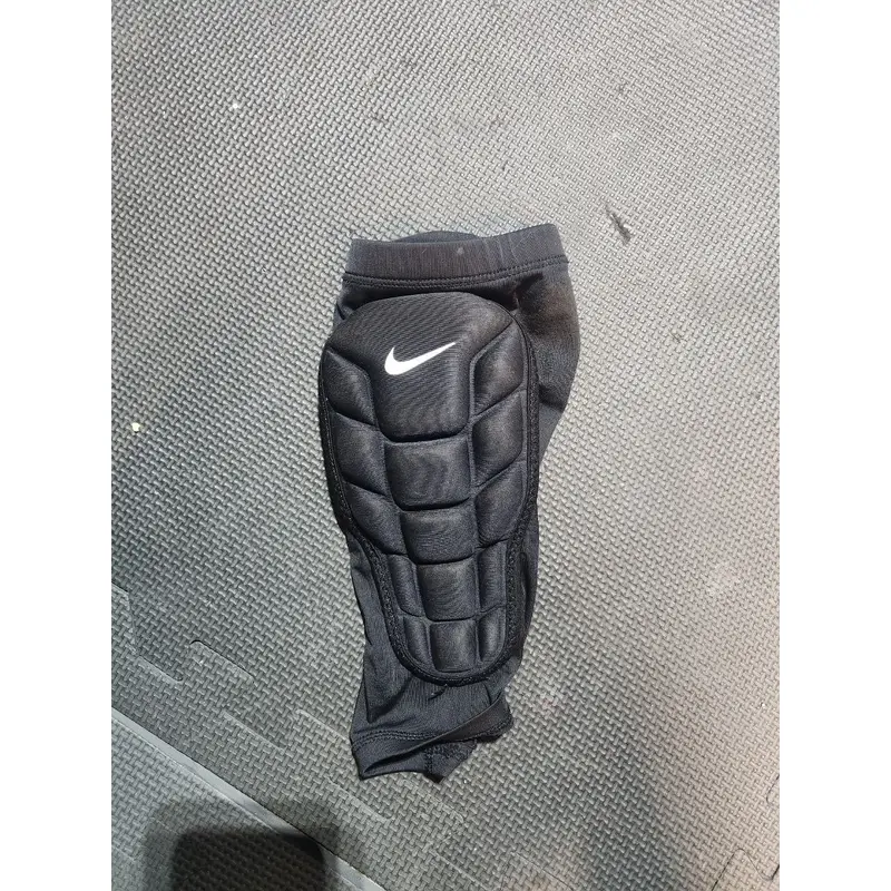 Black Senior Nike Elbow Protection (Used)