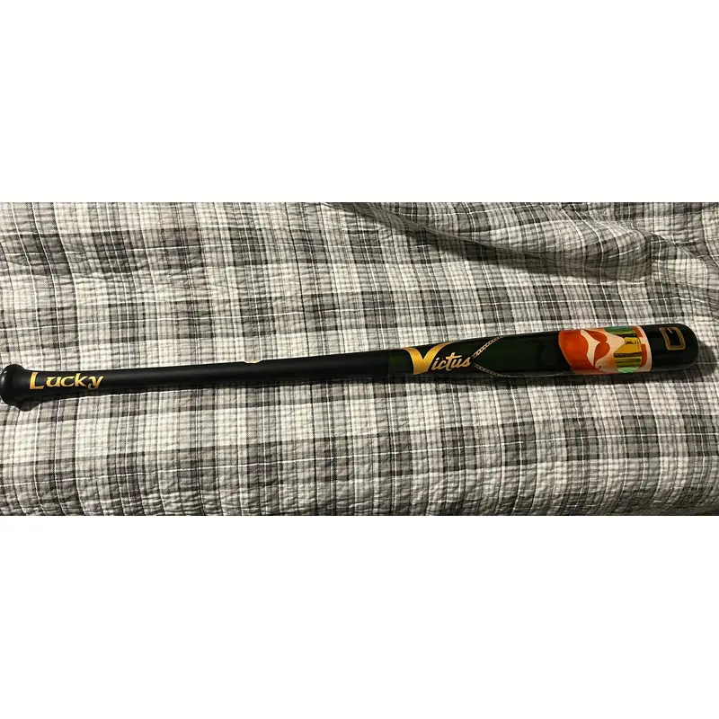 New 2020 Victus Wood 30 oz 34" Tatis23 Bat