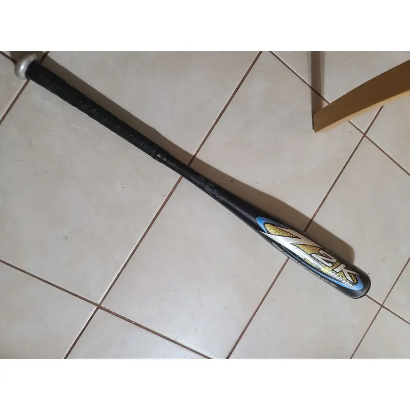 Used Easton Alloy Z2K Bat (-5) 27 oz 32"