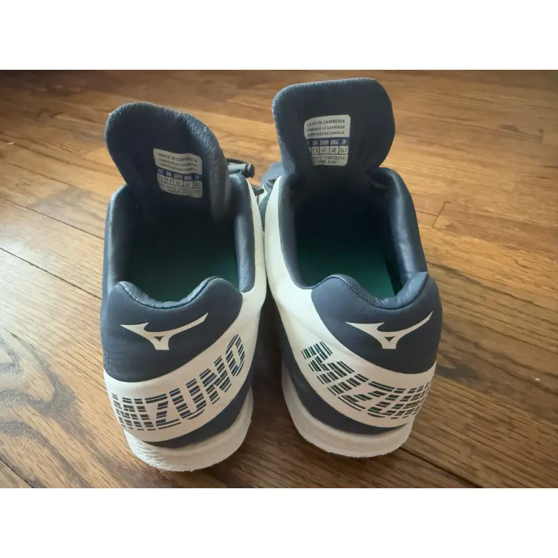 Blue Men's Size M 8.5 (W 9.5) Mizuno Low Top Molded Cleats (Used)