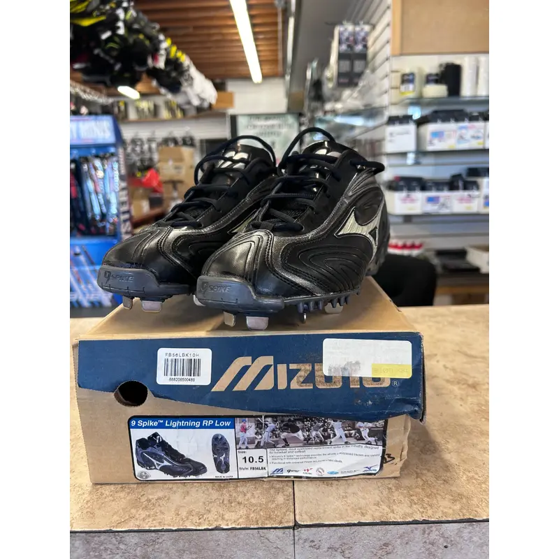 Black New Size 9.5 (Women's 10.5) Adult Men's Mizuno High Top Metal