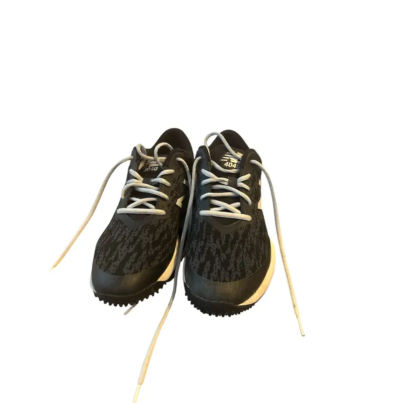 Black Men's Youth Size M 7.0 (W 8.0) New Balance (Lightly Used)