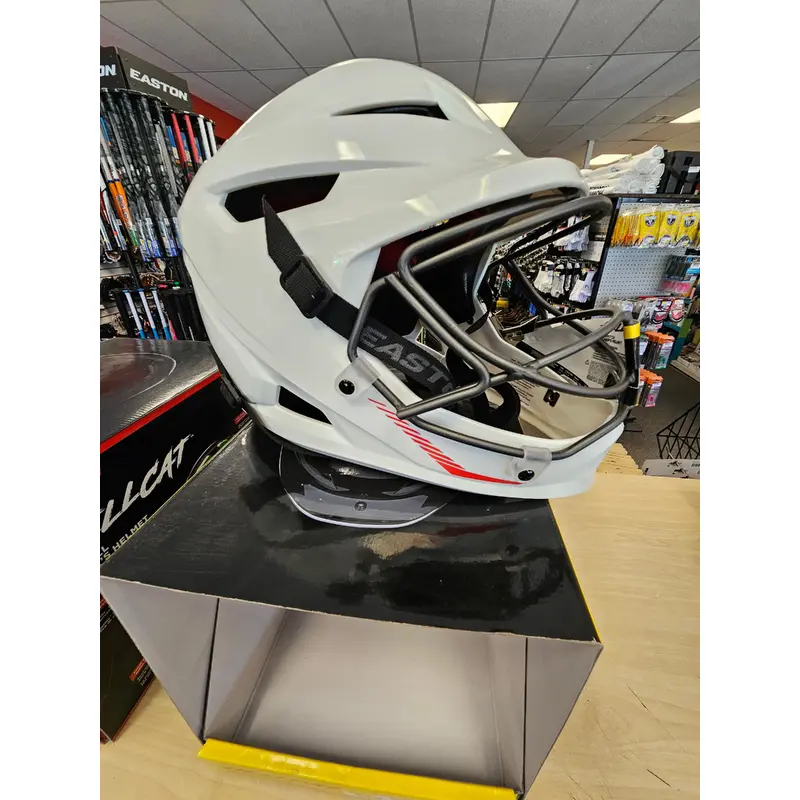 New Easton Hellcat Slow Pitch Pitchers Helmet - S/M