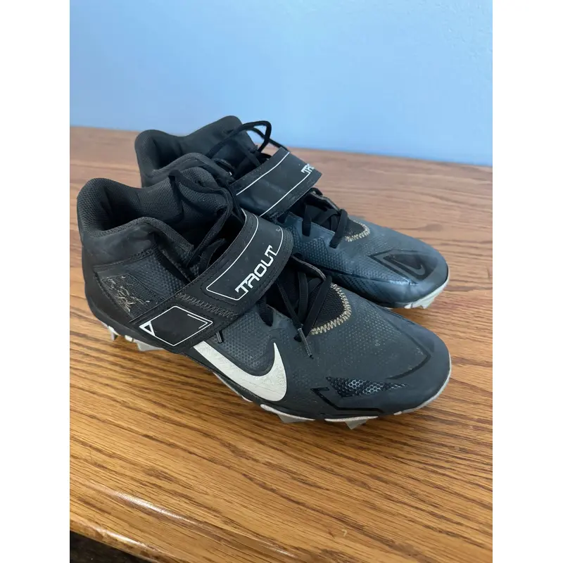 Nike Trout 8 molded baseball cleats mid size 12