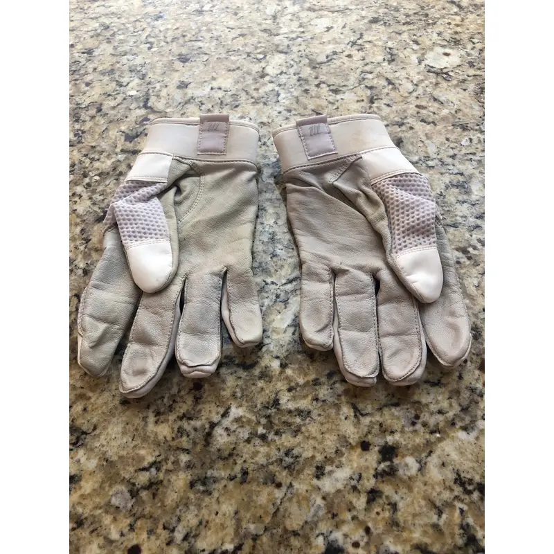 Used XXL Marucci Marucci Quest 2.0 Batting Gloves