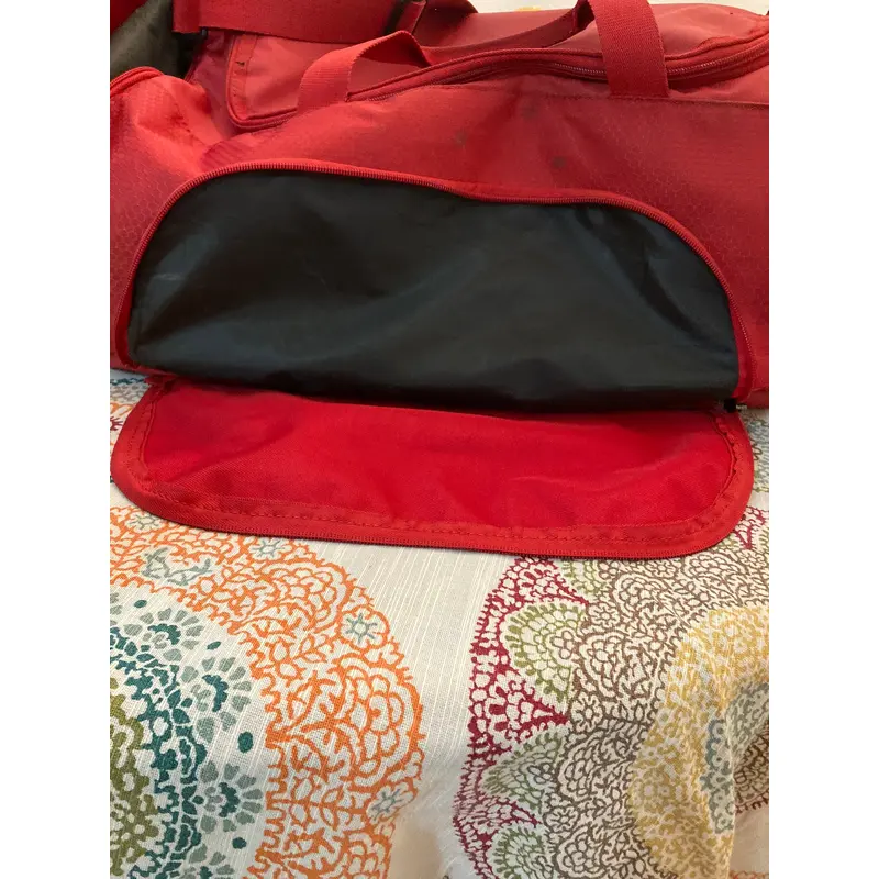 Easton duffle bat bag