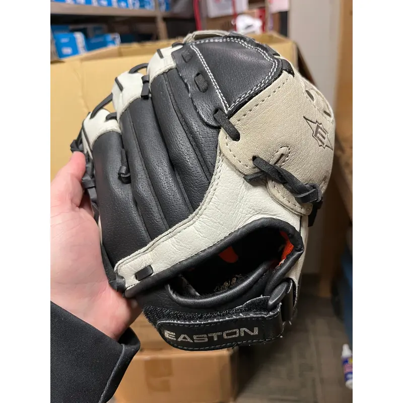 Right Hand Throw 9" Z-Flex Baseball Glove