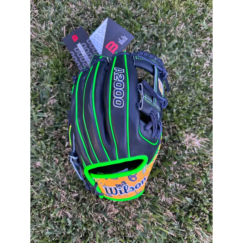 Wilson Right Hand Throw Infield A2000 1786 11.5" (New)