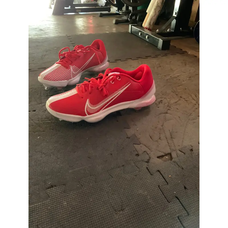Nike baseball cleats (mike trout)