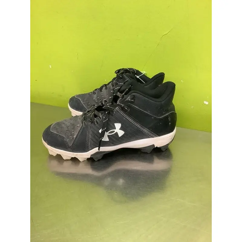 Under Armour (Used) Size M 4.5 (W 5.5) Black Kid's