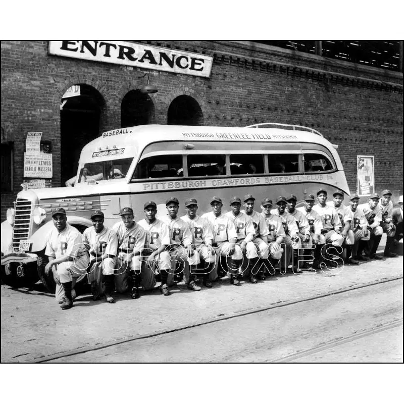 1935 Pittsburgh Crawfords 8X10 Photo - Gibson Bell Paige - 61