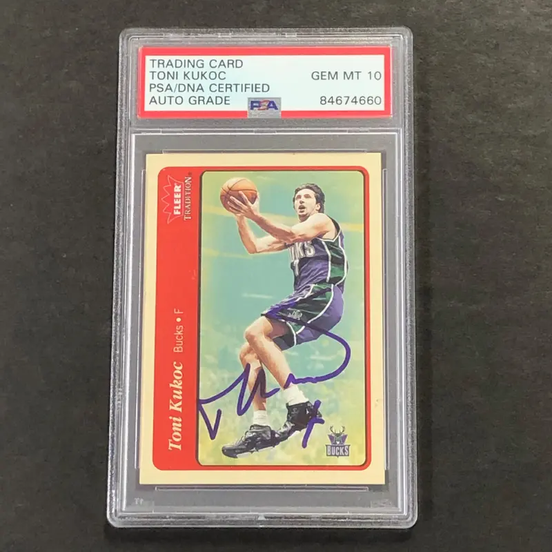 2004-05 Fleer Tradition #153 Toni Kukoc Signed Card AUTO Grade 10 PSA Slabbed Bucks