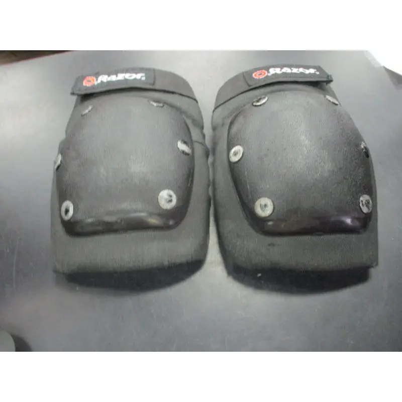Used Razor Skate Elbow Pads Size Medium