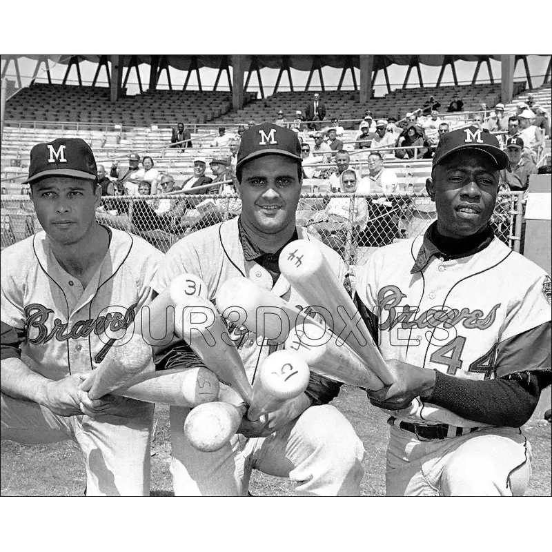 Hank Aaron Eddie Mathews 8X10 Photo - Joe Torre 1965 Milwaukee Braves - 11935
