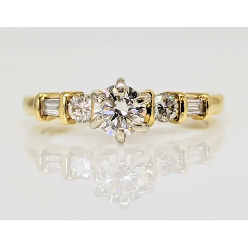 14K .43 CARAT TOTAL WEIGHT SI1 I DIAMOND ROUND (3) BAGUETTE (2) ESTATE RING 2.5 GRAMS