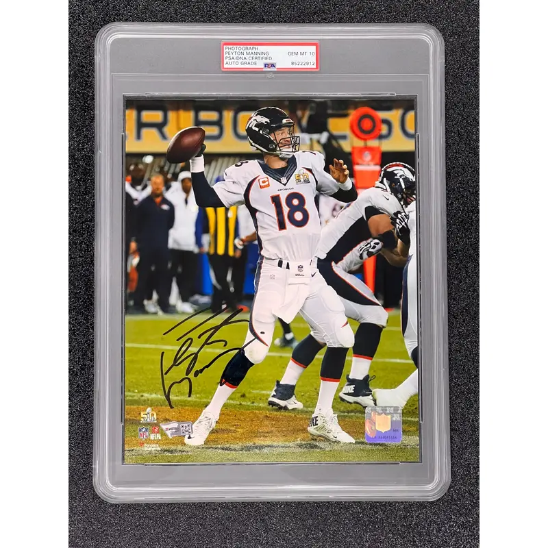 Peyton Manning Signed 8x10 Photo PSA/DNA Encapsulated Auto Gem Mint 10