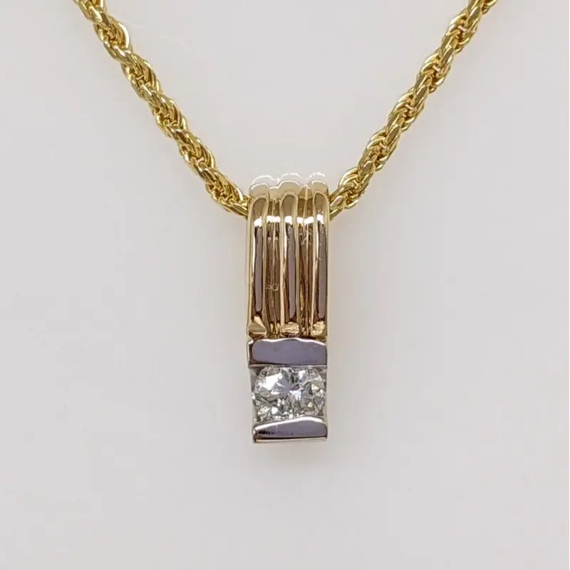 14K .15 CARAT TOTAL I1 H DIAMOND ROUND TENSION SET ESTATE PENDANT & CHAIN 5.5 GRAMS