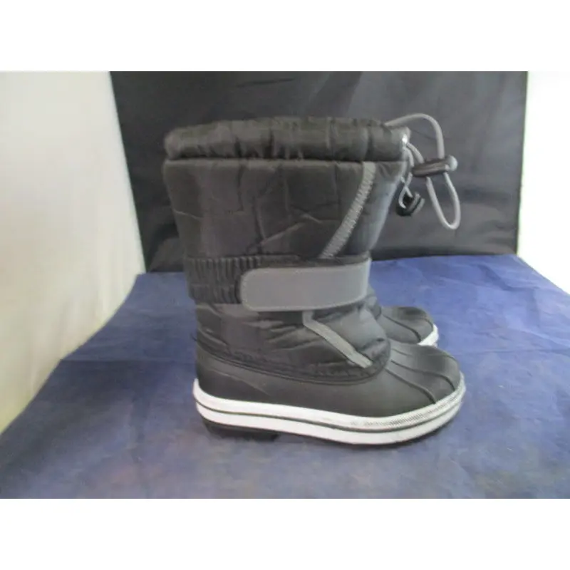 Used WFS Snow Stopper Boots Youth Size 9