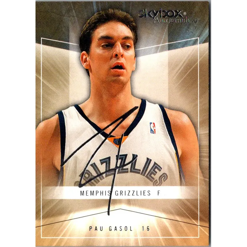 2004 SkyBox Autographics Pau Gasol #51
