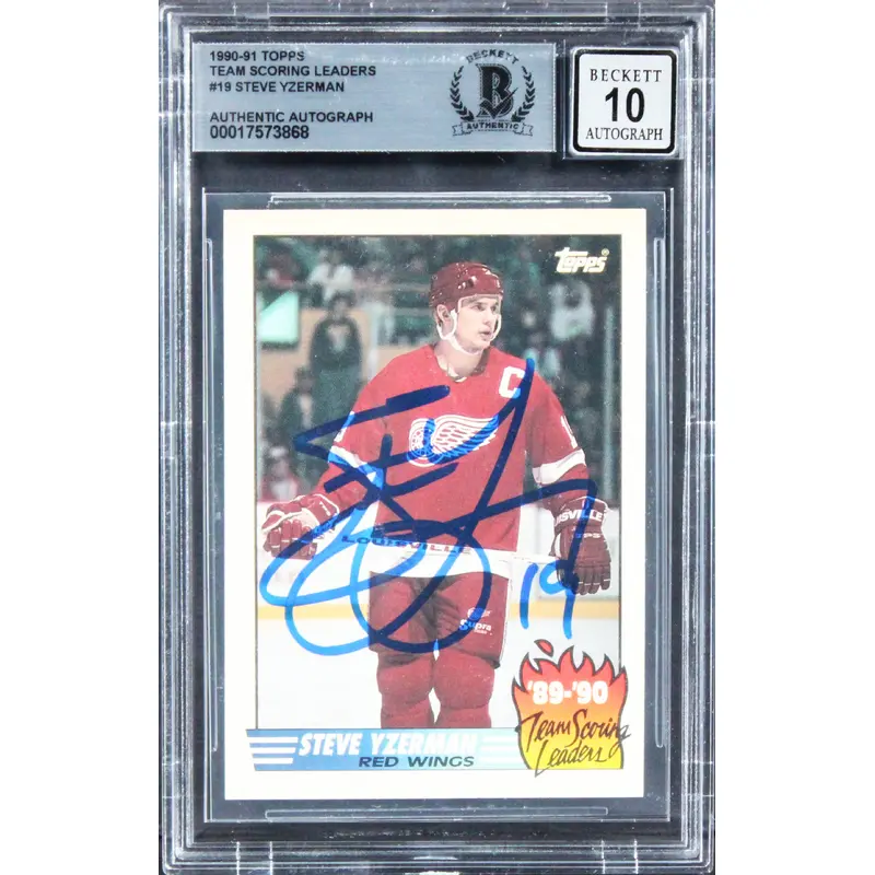 Steve Yzerman Signed 1990 Topps Team Scoring Leaders #19 Card Auto 10! BAS Slab