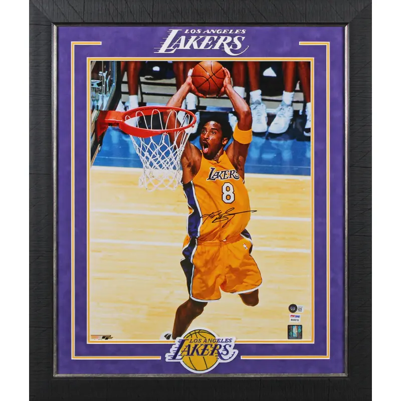 Lakers Kobe Bryant Signed 16x20 Framed Vertical Dunking Photo BAS #AD64062