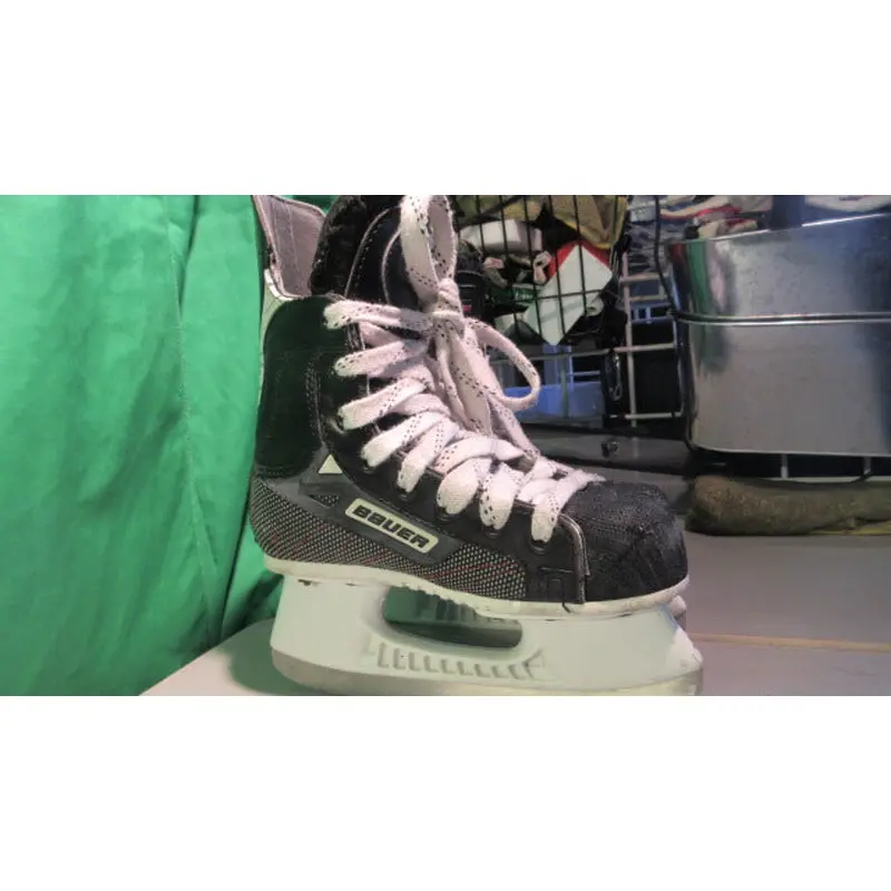 Used Bauer Supreme 3000 Youth Hockey Skates