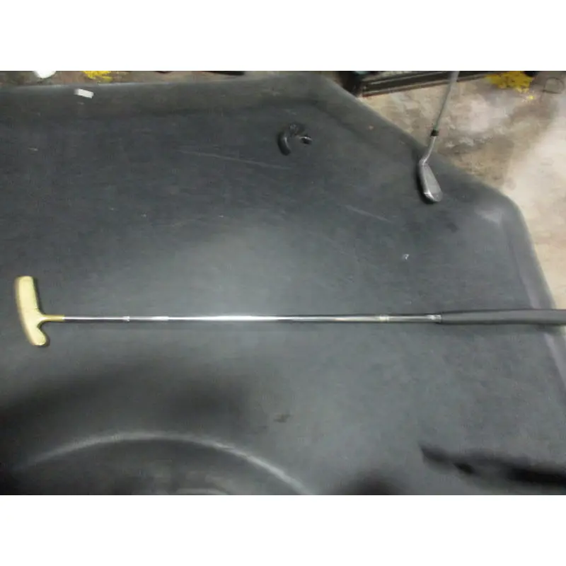 Used Bulls Eye 35'' Putter