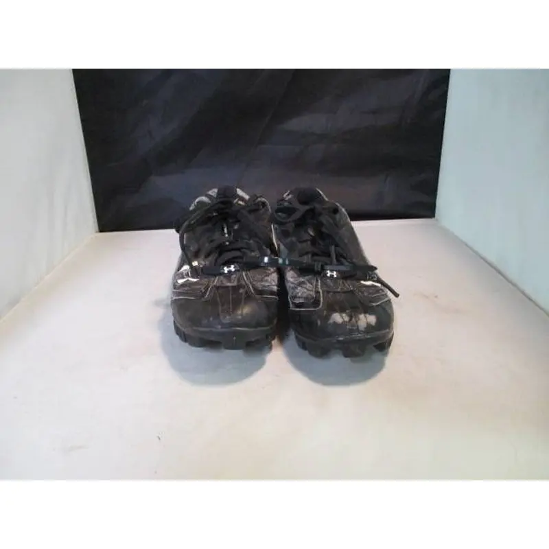 Used Under Armour Baseball Cleat Size 3.5