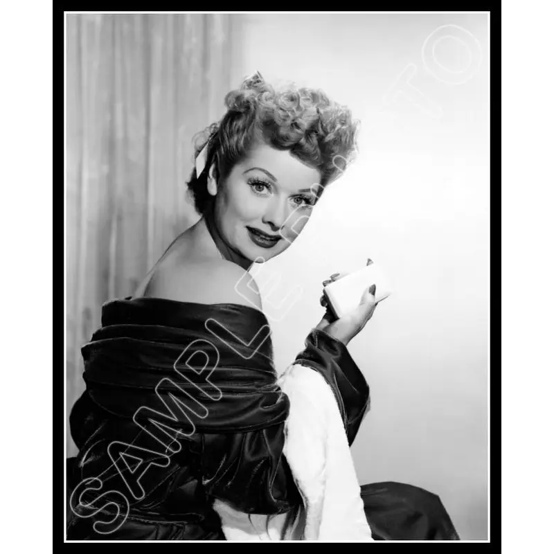 Lucille Ball 8X10 Photo - Lucy - 3630