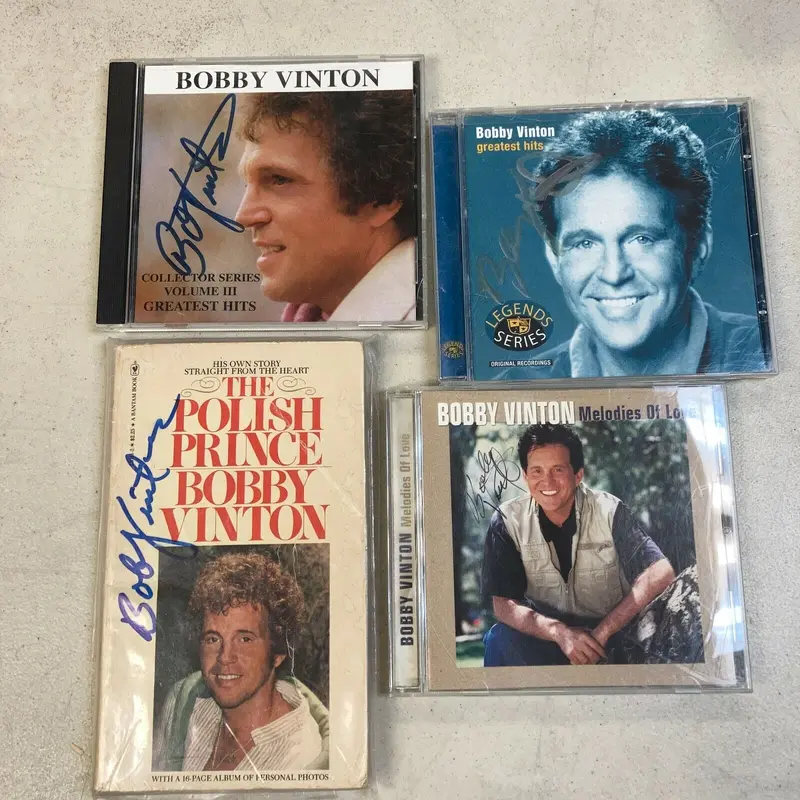 Lot Of (4) Bobby Vinton Signed Autographed CD's And Book