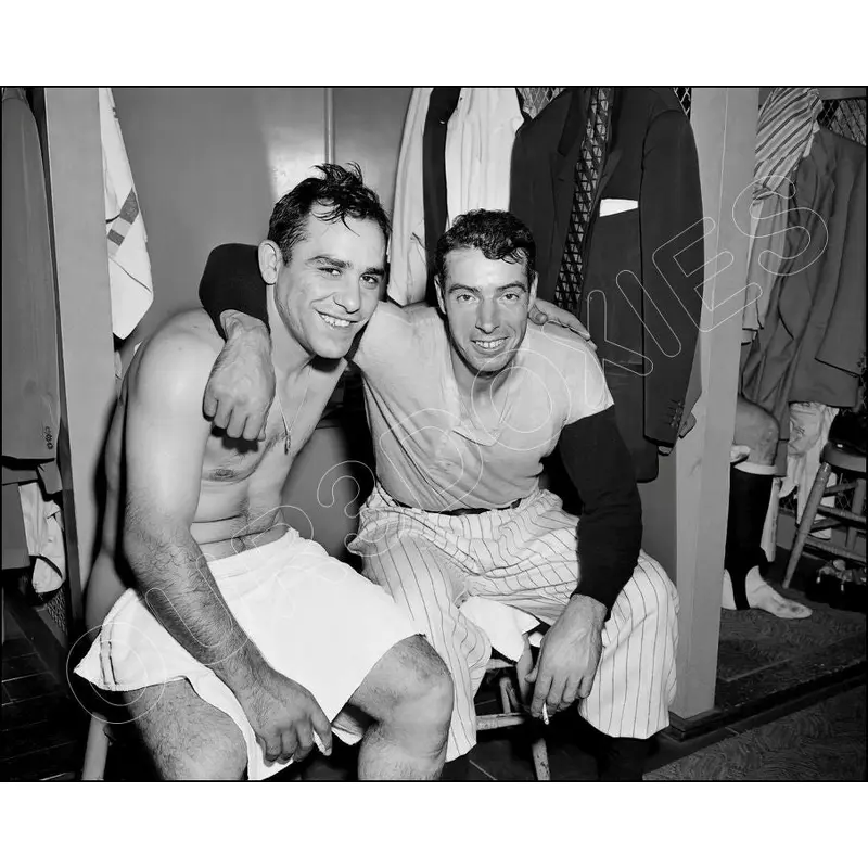 Joe Dimaggio Yogi Berra 8X10 Photo - New York Yankees - 1704
